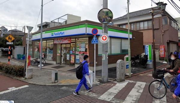 セントラルハイツ(ファミリーマート　大田中央4丁目店)