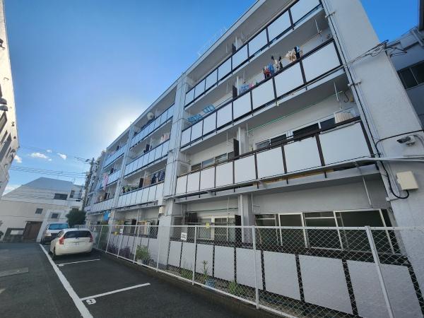 青葉マンション2号館