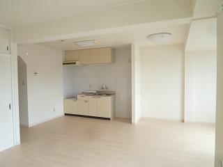 小岩井中津川マンション