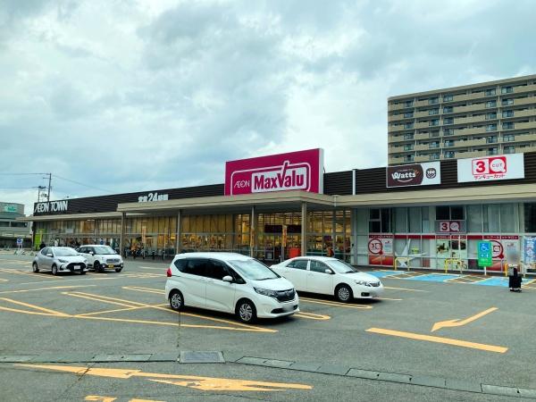 ハイツ　アザレアA(マックスバリュ盛岡駅前北通店)
