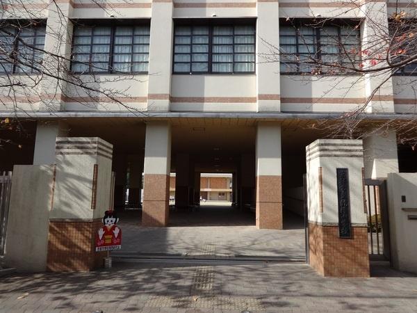 京都市上京区寺之内通浄福寺西入姥ケ北町のマンション(乾隆小学校)