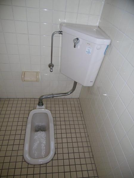 中尾貸倉庫