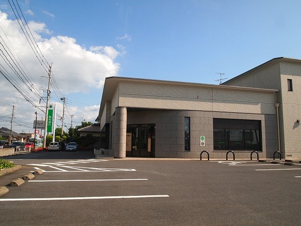 レーベンピアA棟(十八親和銀行竹松支店)