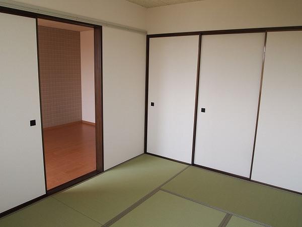 ひまわりハイツ