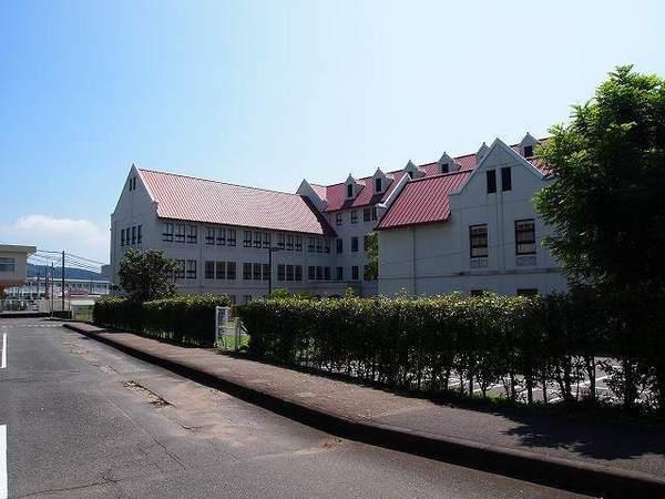 パレ・ロワイヤル五番館(私立活水女子大学看護学部)