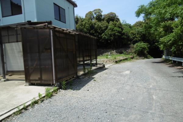 荒瀬町倉庫付貸事務所