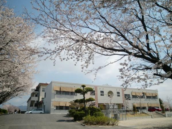 クリスタルハイツ(大村市立桜が原中学校)