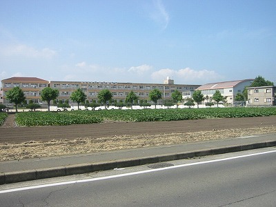クリスタルハイツ(大村市立富の原小学校)