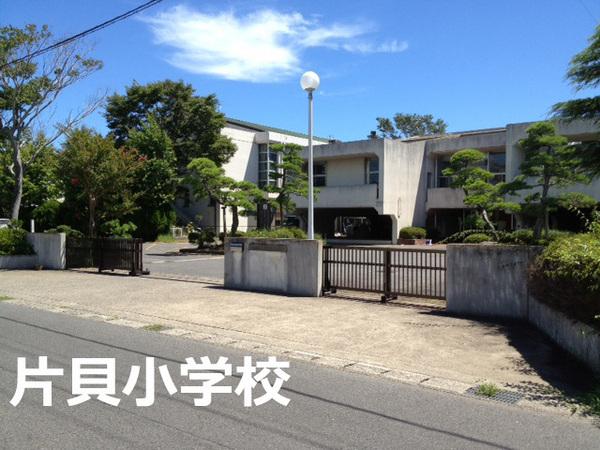 山武郡九十九里町片貝の貸家(九十九里町立片貝小学校)