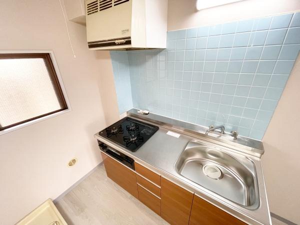 千葉市中央区稲荷町3丁目のマンション(キッチン)