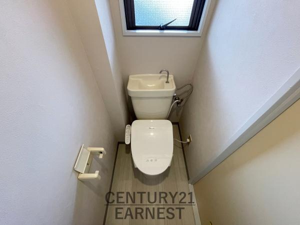 千葉市中央区稲荷町3丁目のマンション(トイレ)