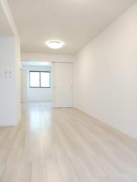 東金市台方のアパート(リビング)