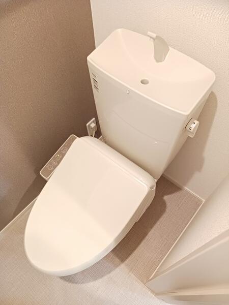 東金市台方のアパート(トイレ)