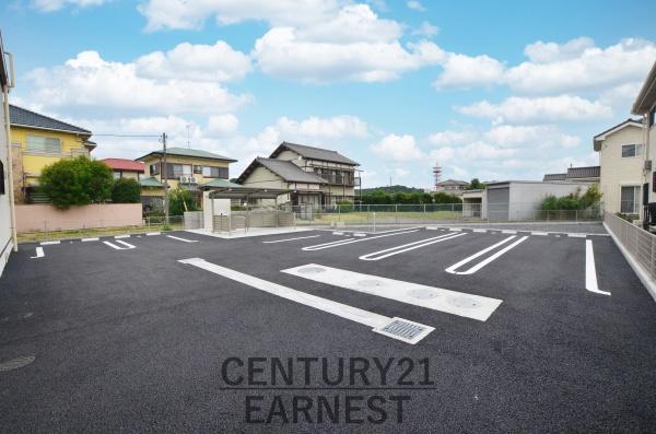 東金市台方のアパート(駐車場)