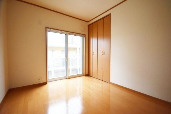 東金市南上宿のアパート(洋室)