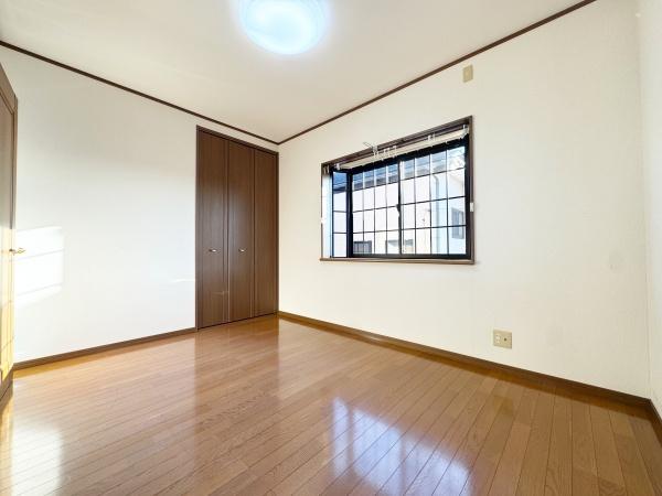 東金市西福俵の貸家(洋室)