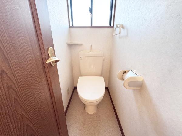 東金市西福俵の貸家(トイレ)