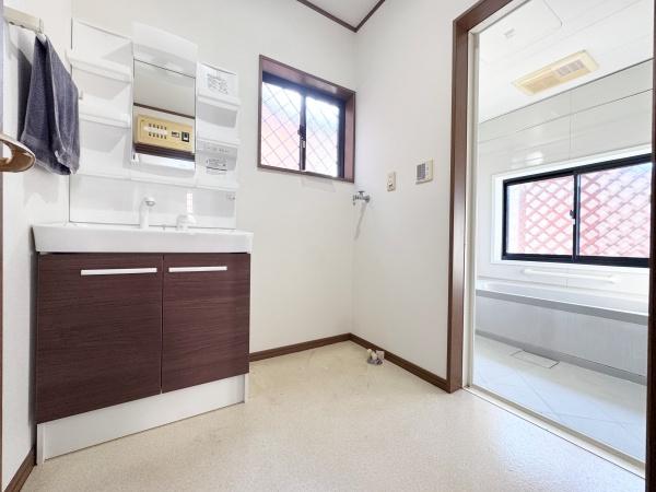 東金市西福俵の貸家(洗面台・洗面所)