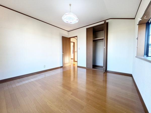 東金市西福俵の貸家(洋室)