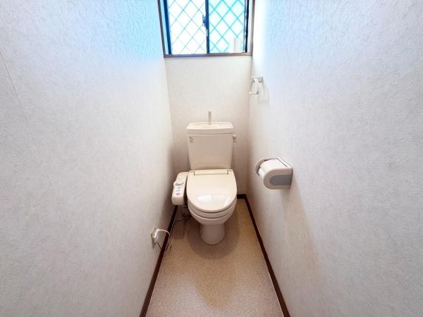 東金市西福俵の貸家(トイレ)