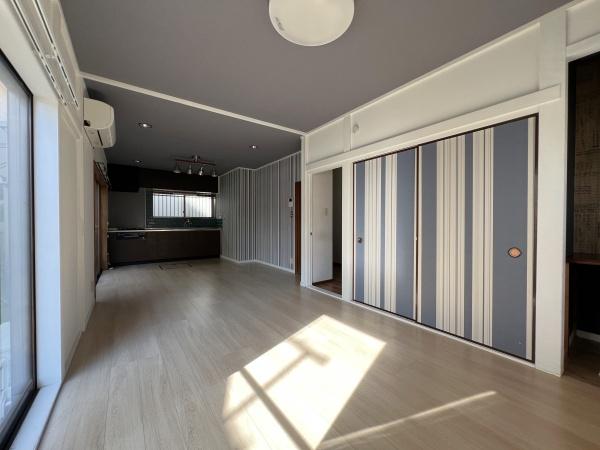 エム八街文違