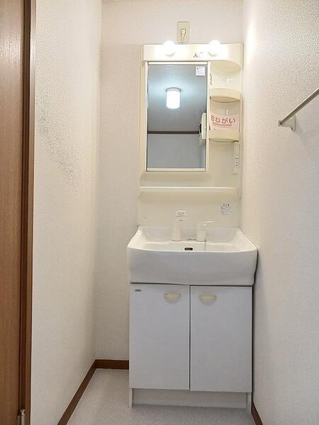 栃木市藤岡町藤岡のアパート