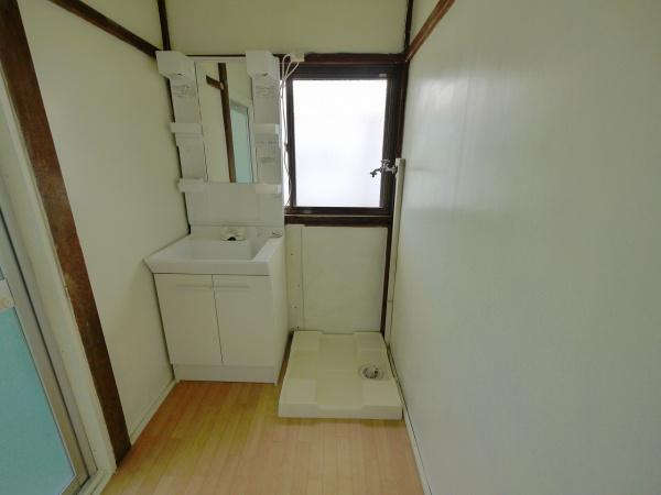 浅沼町貸家