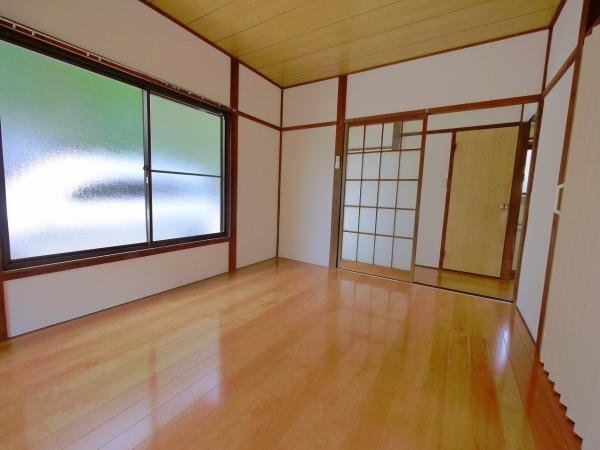 浅沼町貸家