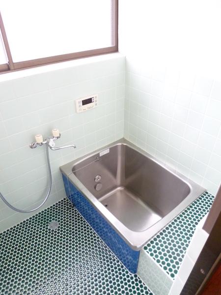 山岸貸家