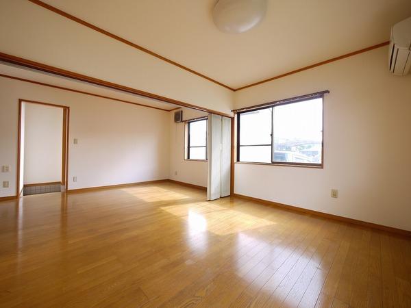高松アパート