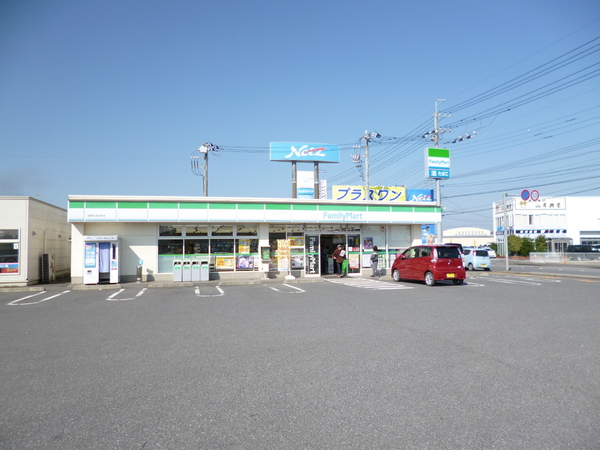 グレーシアD(ファミリーマート佐野北茂呂町店)