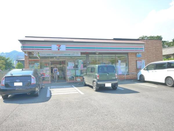 エヌハイムＡ(セブンイレブン葛生中央西店)
