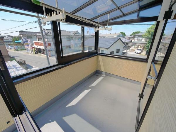 浅沼町貸家
