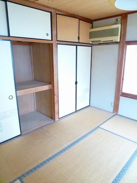 万町貸家