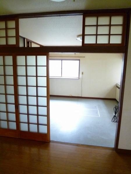 万町貸家