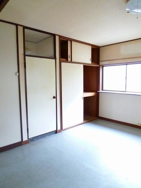 万町貸家