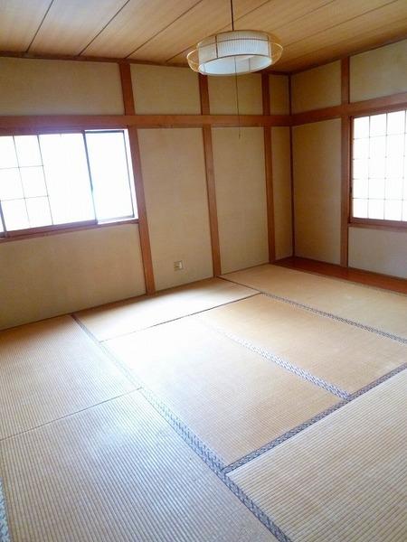 万町貸家