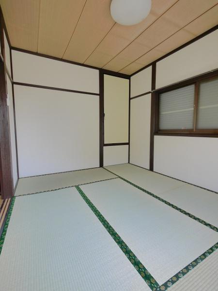 栃本町貸家