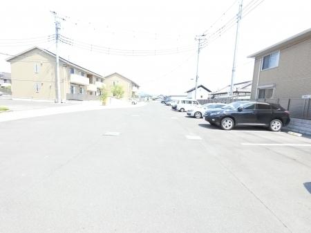 ロイヤルガーデンB