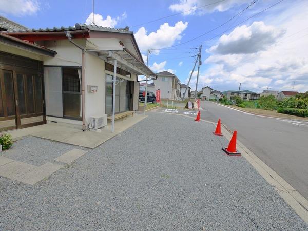 渡辺貸家東棟