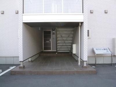 セリジェ越名Ａ