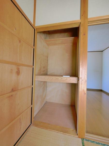 藤岡町藤岡貸家　西棟