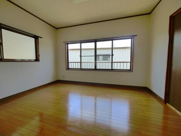 藤岡町藤岡貸家　西棟