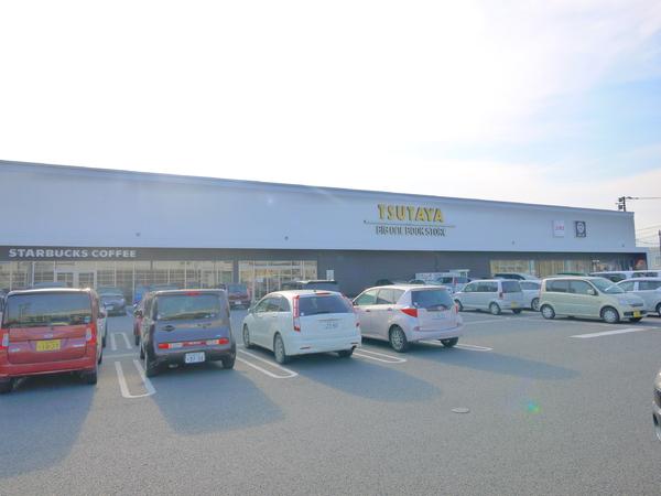 フローラ赤坂A棟(TSUTAYA佐野店)