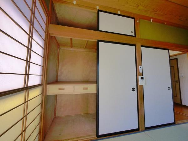 浅沼町貸家