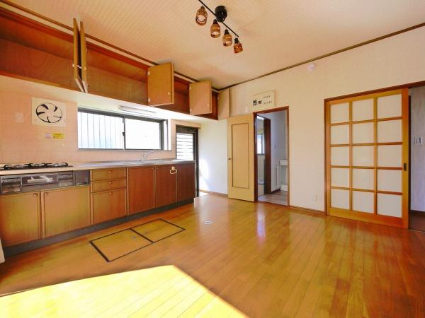 浅沼町貸家