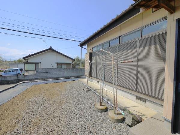 佐野市越名町　貸家