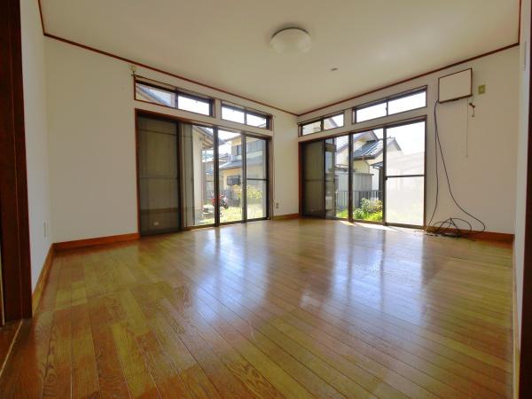 佐野市栃本町　戸建