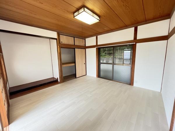 佐野市韮川町　貸家
