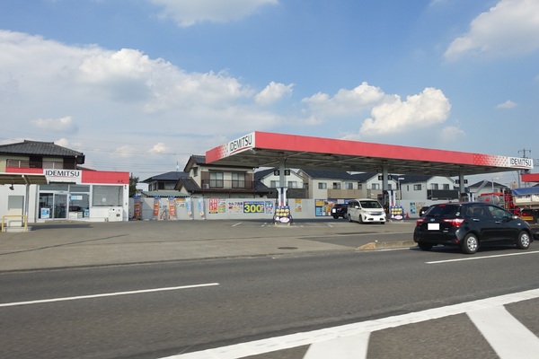 ユリカハイツ２(石川興産（株）セルフどまんなかさのＳＳ)